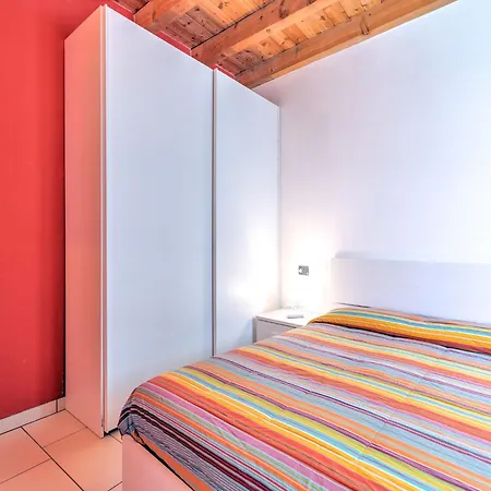 Wonderful Flat With Swimming Pool Lift And Garden Gravedona