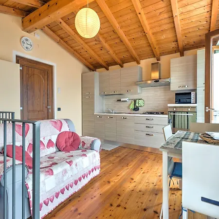 Wonderful Flat With Swimming Pool Lift And Garden Apartment *