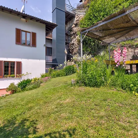 Wonderful Flat With Swimming Pool Lift And Garden *
