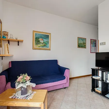 Wonderful Flat With Swimming Pool Lift And Garden * Gravedona