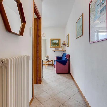 Wonderful Flat With Swimming Pool Lift And Garden * Gravedona